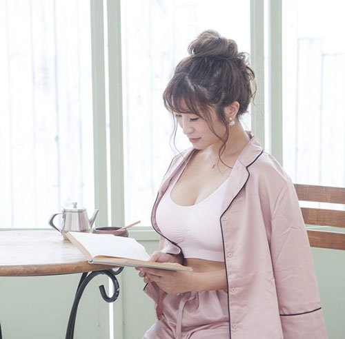 ヴィアージュ ナイトブラ